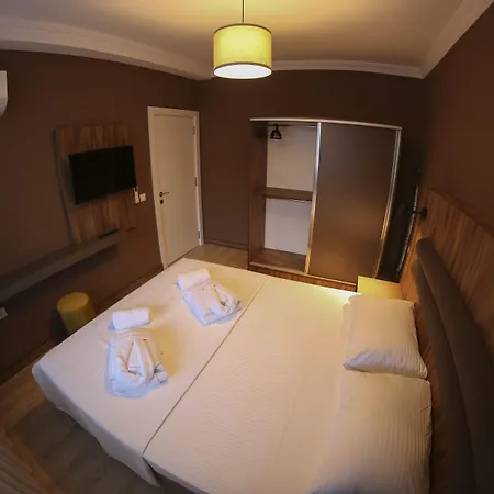 Yuecemek Aparthotel