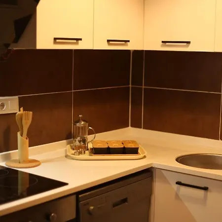 מלון דירות Yuecemek 3*