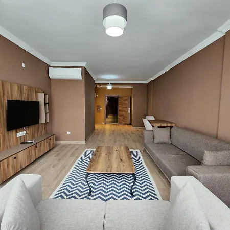 מלון דירות Yuecemek אנטליה